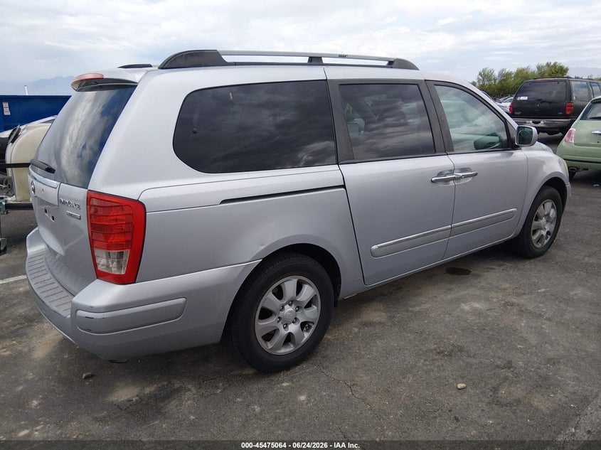 2007 Hyundai Entourage VIN KNDMC233176026947 IAAI salvage auction — NORMAL WEAR, Clear (Nevada), sold $375 on 2026-07-17 (photo 4)
