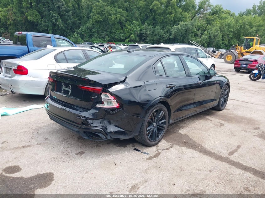 2022 Volvo S60 VIN 7JRH60FD5NG192477 IAAI salvage auction — REAR END, Salvage (Kansas), sold $11,900 on 2026-07-31 (photo 4)