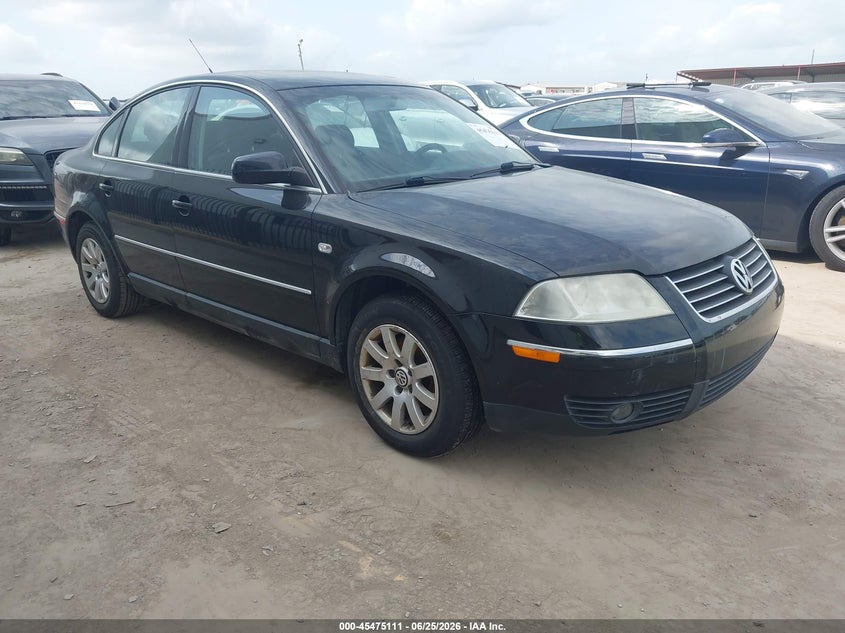 2001 Volkswagen Passat VIN WVWPD63B21P273646 IAAI salvage auction — NORMAL WEAR, Clear (Michigan), sold $175 on 2026-07-28 (photo 1)