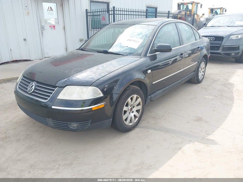 2001 Volkswagen Passat VIN WVWPD63B21P273646 IAAI salvage auction — NORMAL WEAR, Clear (Michigan), sold $175 on 2026-07-28 (photo 2)