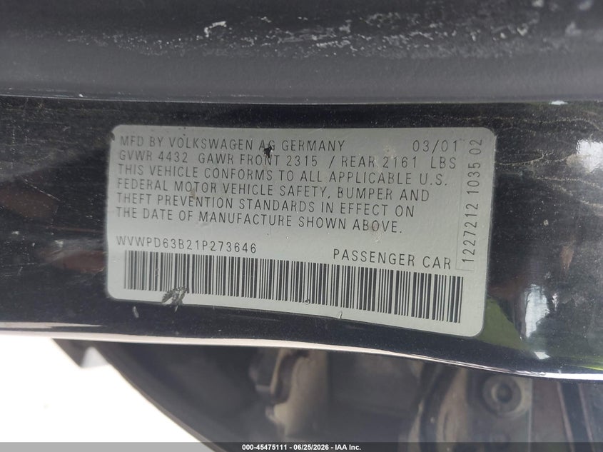 2001 Volkswagen Passat VIN WVWPD63B21P273646 IAAI salvage auction — NORMAL WEAR, Clear (Michigan), sold $175 on 2026-07-28 (photo 9)