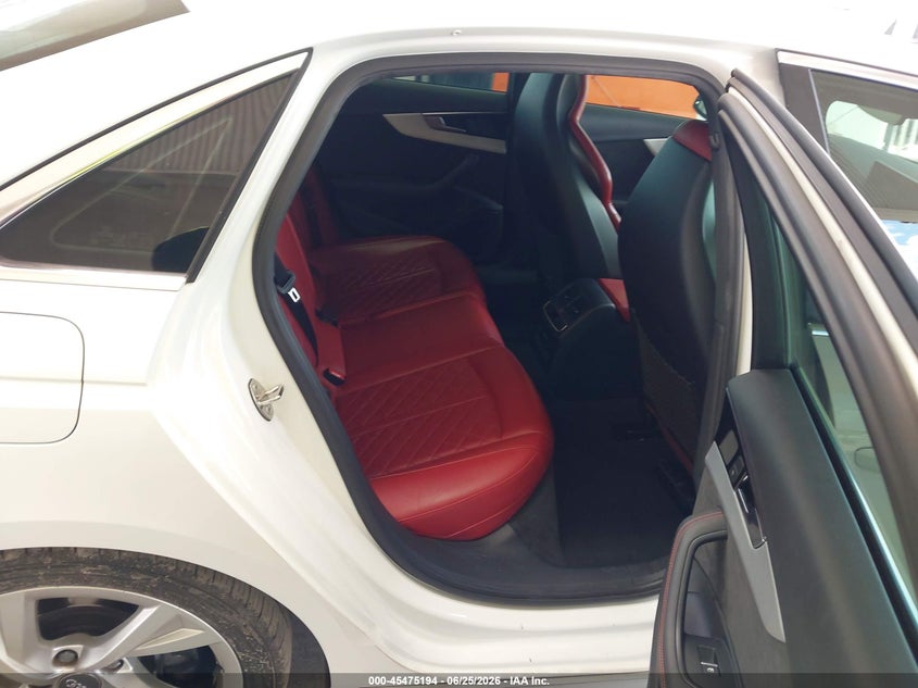 2020 Audi S4 VIN WAUB4AF45LA052068 IAAI salvage auction — RIGHT FRONT, Salvage Title, sold $12,750 on 2026-08-19 (photo 8)
