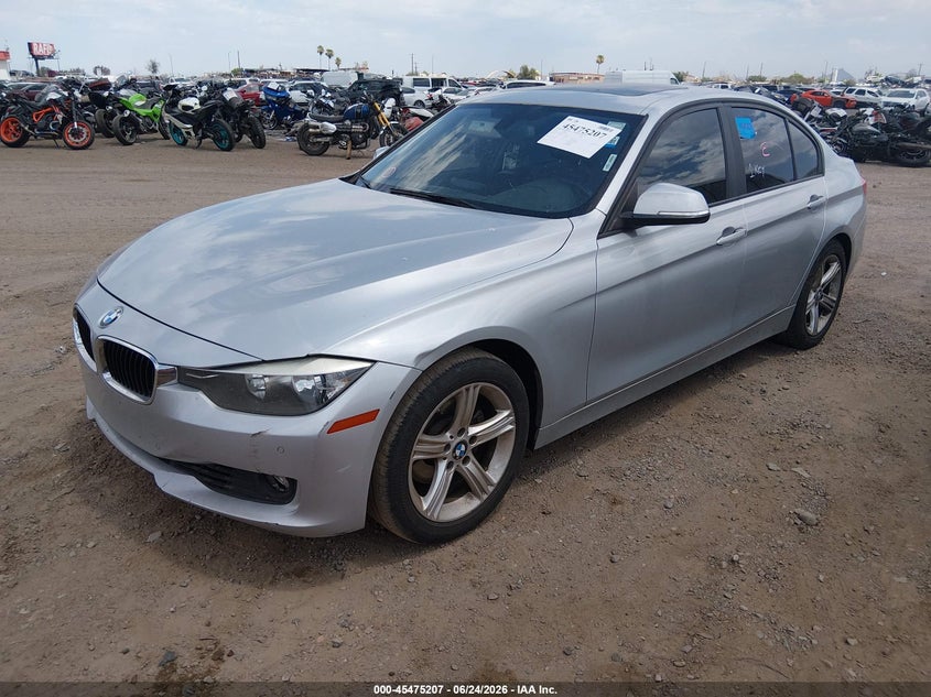2014 BMW 3er VIN WBA3C1C5XEK113514 IAAI salvage auction — ENGINE DAMAGE, Nrc Lienholder Repossession Paperwork (Arizona), sold $325 on 2026-07-07 (photo 2)