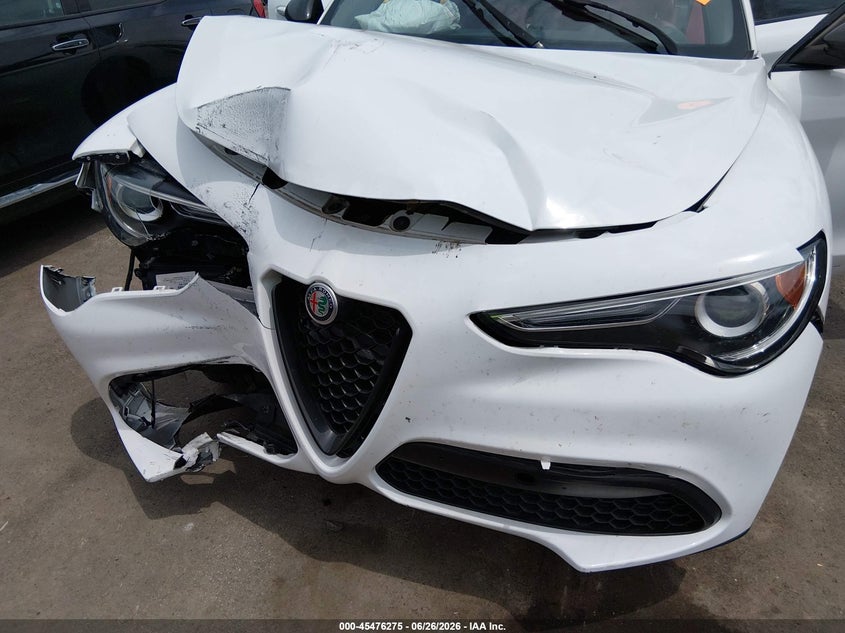2019 Alfa romeo Stelvio VIN ZASPAKAN8K7C69138 IAAI salvage auction — FRONT END, Salvage Title, sold $950 on 2026-07-21 (photo 6)