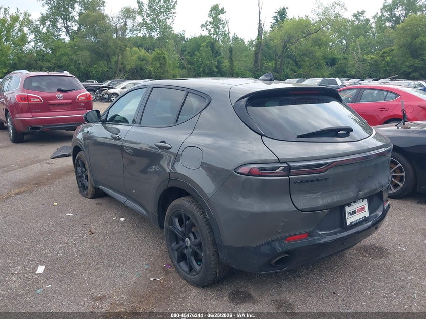 2024 Dodge Hornet VIN ZACPDFDW3R3A10167 IAAI salvage auction — RIGHT SIDE, Salvage Title, sold $4,750 on 2026-07-28 (photo 3)