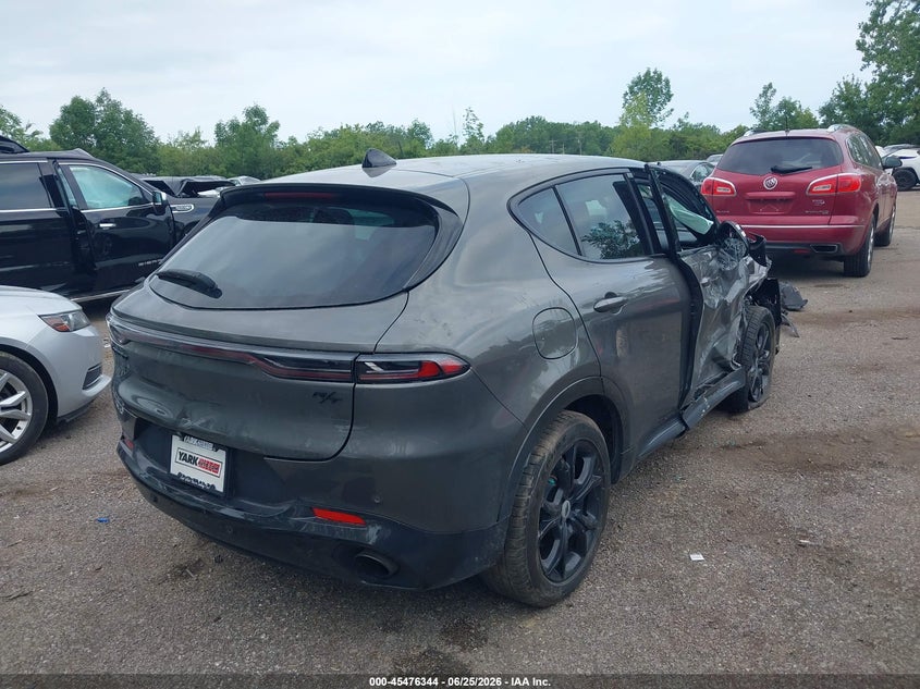 2024 Dodge Hornet VIN ZACPDFDW3R3A10167 IAAI salvage auction — RIGHT SIDE, Salvage Title, sold $4,750 on 2026-07-28 (photo 4)