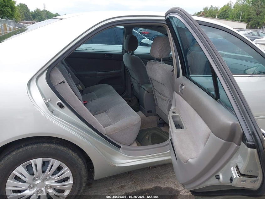 2004 Toyota Camry VIN JTDBE32K240290824 IAAI salvage auction — LEFT FRONT, Salvage (North Carolina), sold $25 on 2026-07-30 (photo 8)