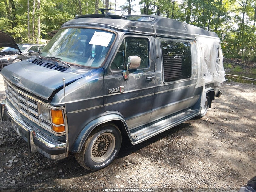 1988 Dodge Ram van VIN 2B6HB23Y3JK134712 IAAI salvage auction — NORMAL WEAR, Clear (Virginia), sold $25 on 2026-07-07 (photo 2)