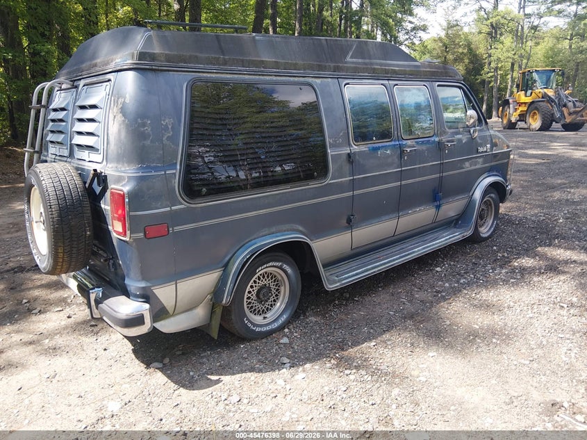 1988 Dodge Ram van VIN 2B6HB23Y3JK134712 IAAI salvage auction — NORMAL WEAR, Clear (Virginia), sold $25 on 2026-07-07 (photo 4)