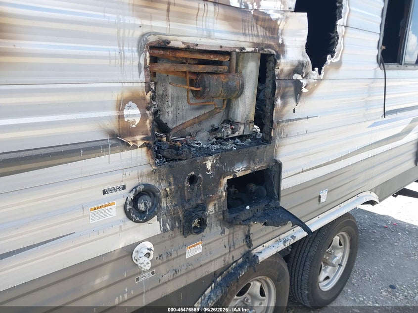 2019 Coachmen Catalina VIN 5ZT2CAHB2KU032101 IAAI salvage auction — BURN, Certificate Of Destruction (Florida), sold $100 on 2026-08-12 (photo 7)