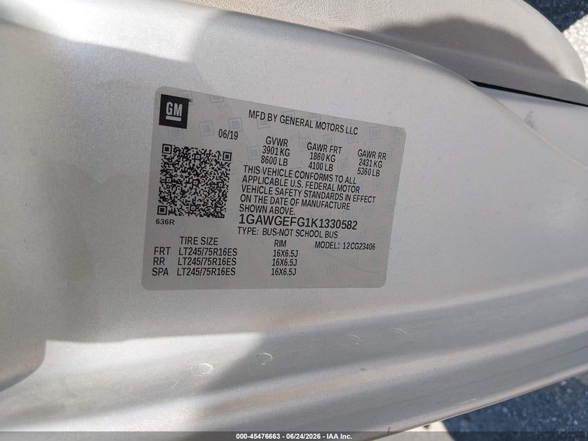 2019 Chevrolet Express VIN 1GAWGEFG1K1330582 IAAI salvage auction — NORMAL WEAR, Sf97 (Indiana), sold $10,850 on 2026-08-27 (photo 9)