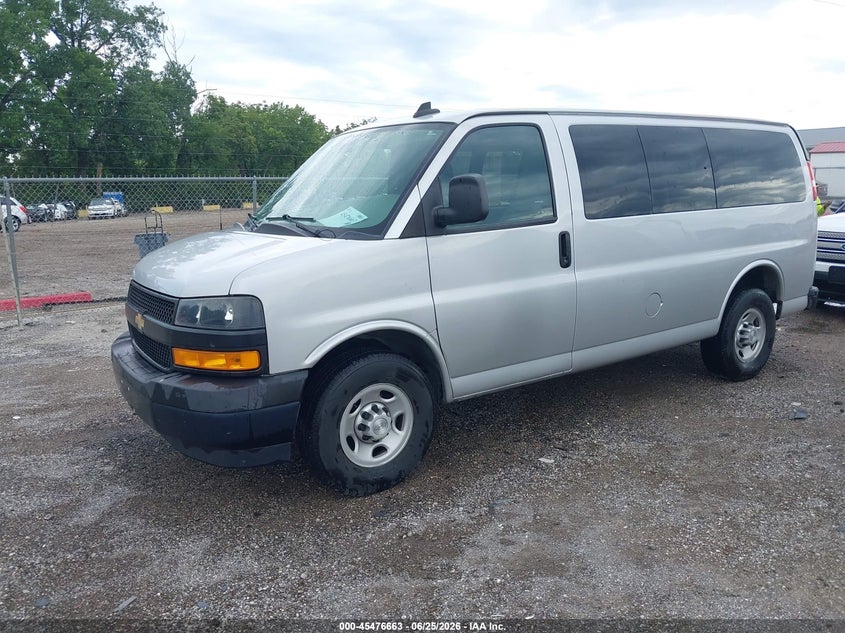 2019 Chevrolet Express VIN 1GAWGEFG1K1330582 IAAI salvage auction — NORMAL WEAR, Sf97 (Indiana), sold $10,850 on 2026-08-27 (photo 6)