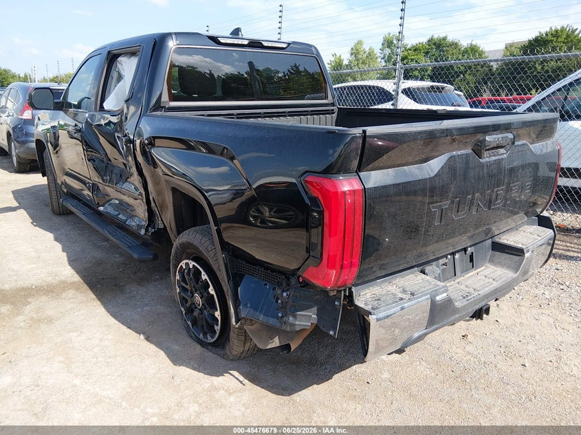 2024 Toyota Tundra VIN 5TFLA5DB2RX132989 IAAI salvage auction — SIDE, Salvage (Oklahoma), sold $13,500 on 2026-07-31 (photo 3)