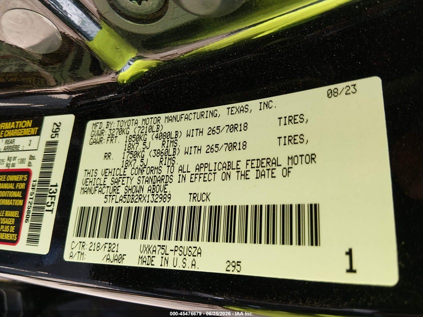 2024 Toyota Tundra VIN 5TFLA5DB2RX132989 IAAI salvage auction — SIDE, Salvage (Oklahoma), sold $13,500 on 2026-07-31 (photo 9)