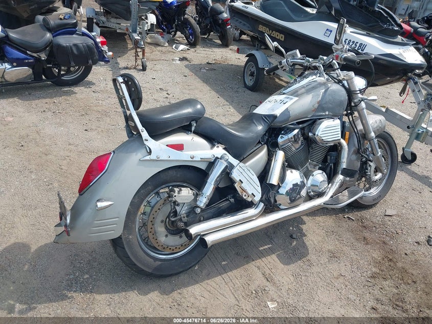 2003 Honda Vtx1800 VIN 1HFSC49343A103138 IAAI salvage auction — RIGHT SIDE, Clear (Virginia), sold $25 on 2026-07-08 (photo 4)
