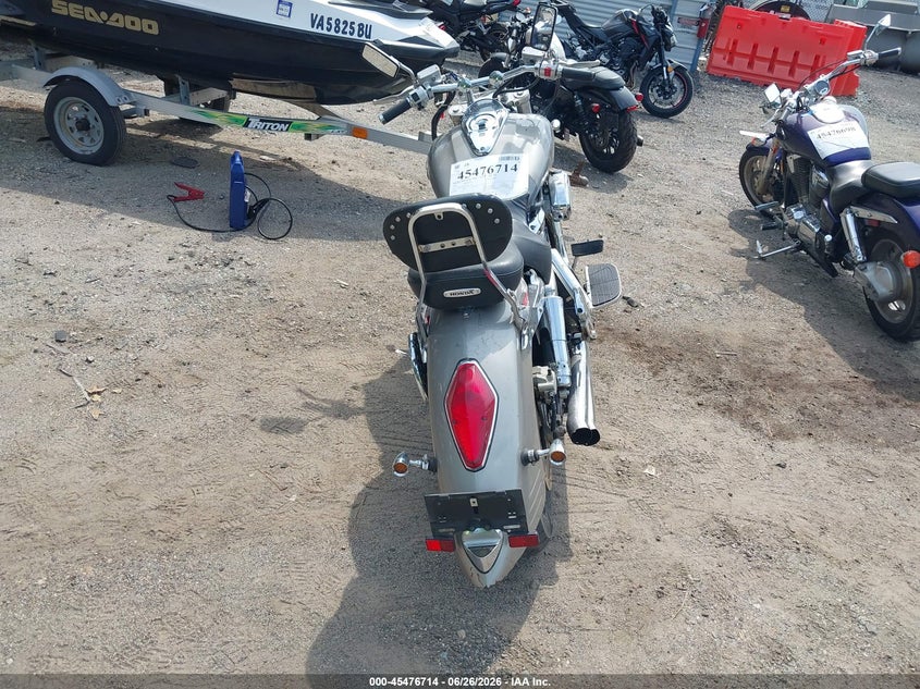 2003 Honda Vtx1800 VIN 1HFSC49343A103138 IAAI salvage auction — RIGHT SIDE, Clear (Virginia), sold $25 on 2026-07-08 (photo 6)