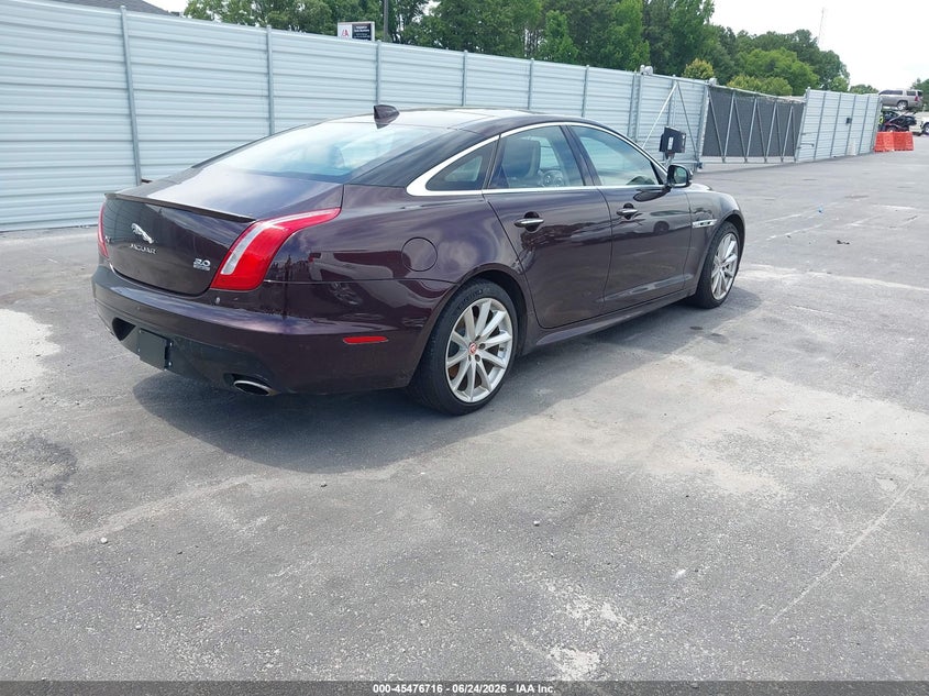 2016 Jaguar Xj VIN SAJWJ1CD2G8V99136 IAAI salvage auction — NORMAL WEAR, Clear (Georgia), sold $2,250 on 2026-07-29 (photo 4)