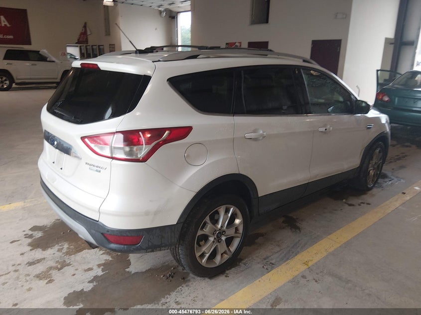 2014 Ford Escape VIN 1FMCU9J98EUA67329 IAAI salvage auction — SIDE, Salvage Title, sold $675 on 2026-07-23 (photo 4)