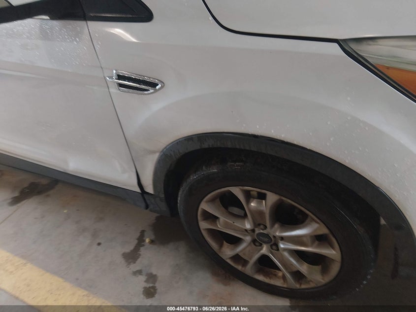 2014 Ford Escape VIN 1FMCU9J98EUA67329 IAAI salvage auction — SIDE, Salvage Title, sold $675 on 2026-07-23 (photo 6)