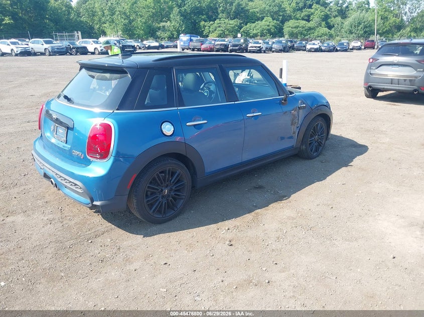 2022 Mini Hard top VIN WMW53DK02N2R49057 IAAI salvage auction — LEFT & RIGHT, Salvage (Idaho), sold $4,925 on 2026-08-12 (photo 4)