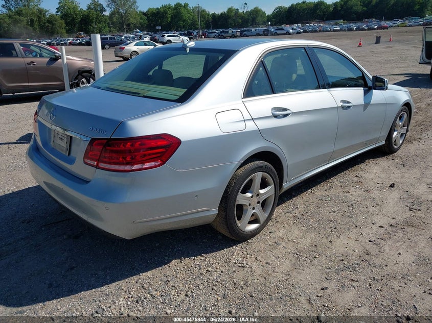 2014 Mercedes-benz E-klasse VIN WDDHF8JB6EA811406 IAAI salvage auction — NORMAL WEAR, Clear (New Jersey), sold $1,750 on 2026-07-14 (photo 4)