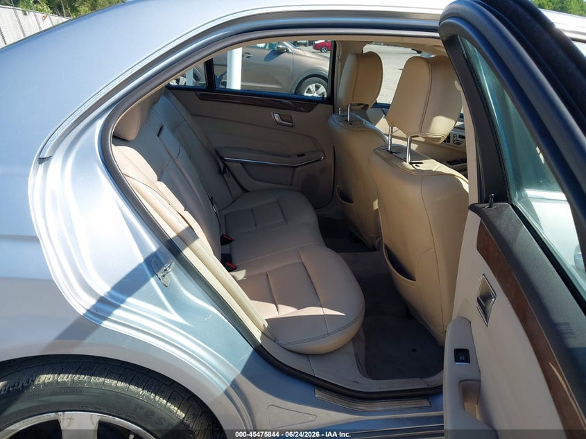 2014 Mercedes-benz E-klasse VIN WDDHF8JB6EA811406 IAAI salvage auction — NORMAL WEAR, Clear (New Jersey), sold $1,750 on 2026-07-14 (photo 8)