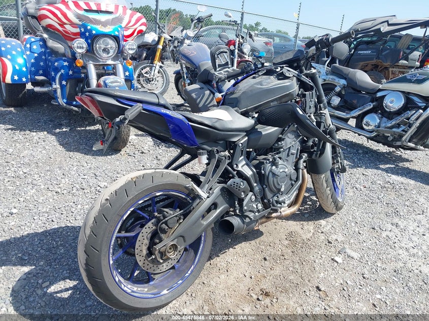 2022 Yamaha Mt VIN JYARM32E9NA004597 IAAI salvage auction — ALL OVER, Salvage (Pennsylvania), sold $2,500 on 2026-07-22 (photo 4)