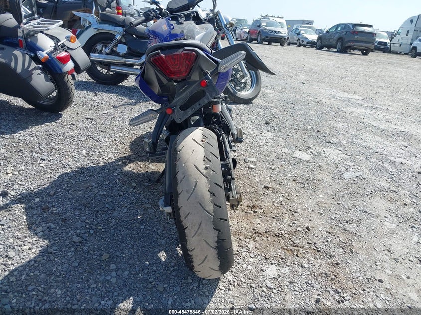 2022 Yamaha Mt VIN JYARM32E9NA004597 IAAI salvage auction — ALL OVER, Salvage (Pennsylvania), sold $2,500 on 2026-07-22 (photo 6)
