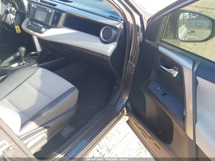 2015 Toyota Rav 4 VIN JTMRFREV6FJ021730 IAAI salvage auction — REAR END, Salvage (Georgia), sold $5,250 on 2026-08-09 (photo 5)