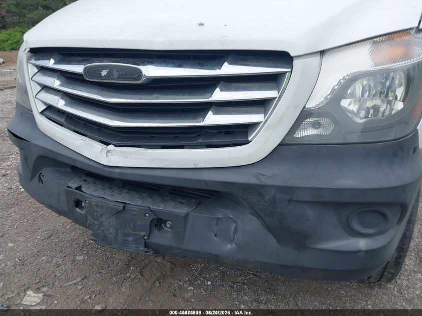 2017 Freightliner Sprinter 2500 VIN WDYPE7CD7HP573928 IAAI salvage auction — FRONT END, Clear (Maryland), sold $3,100 on 2026-07-29 (photo 6)