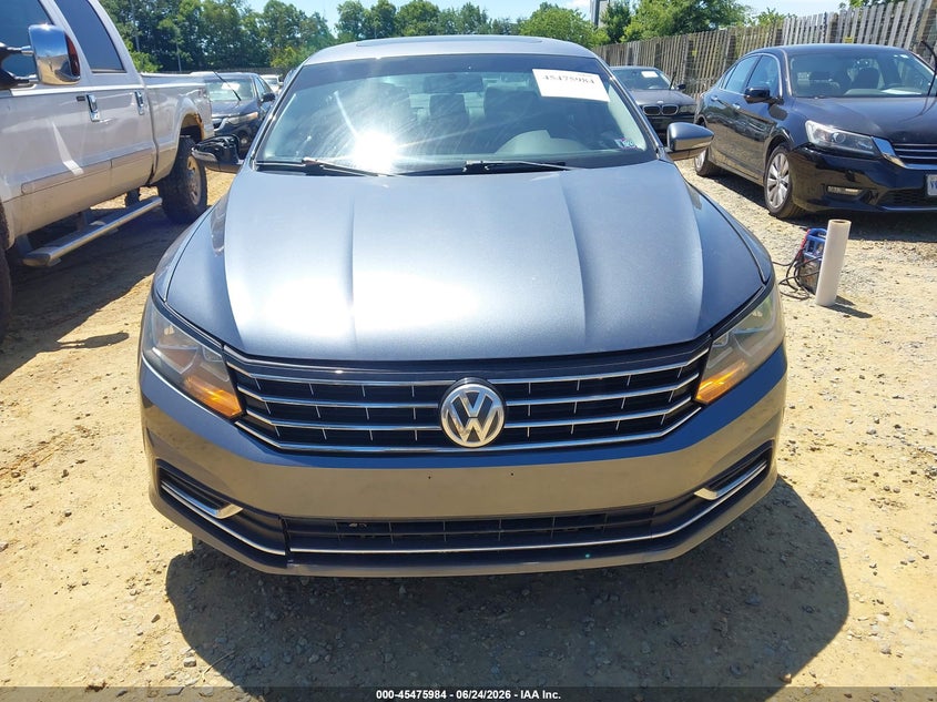 2017 Volkswagen Passat VIN 1VWBT7A34HC061022 IAAI salvage auction — NORMAL WEAR, Clear (Virginia), sold $2,300 on 2026-07-20 (photo 6)