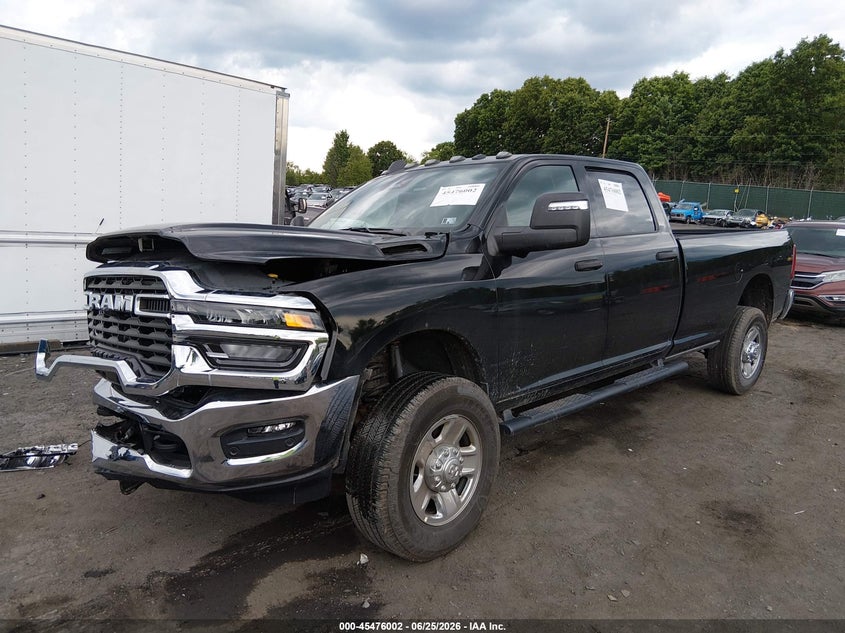 2025 Ram 2500 VIN 3C6UR5HJ5SG586878 IAAI salvage auction — RIGHT FRONT, Salvage Title, sold $7,000 on 2026-07-28 (photo 2)