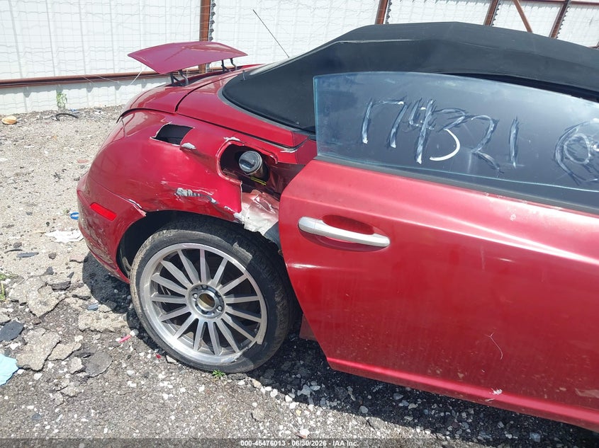 2007 Chrysler Crossfire VIN 1C3LN55L57X073319 IAAI salvage auction — RIGHT SIDE, Salvage (Arkansas), sold $225 on 2026-07-09 (photo 6)