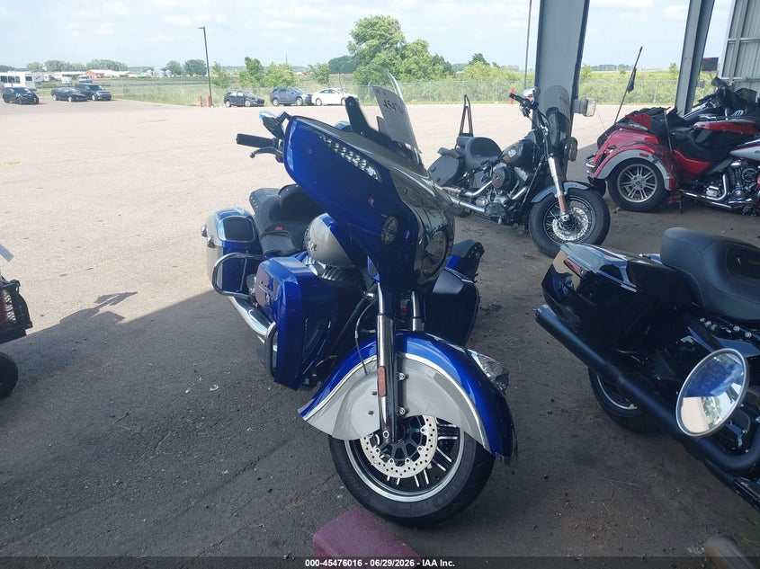 2024 Indian motorcycle co. Roadmaster VIN 56KTRPBB8R3430729 — IAAI salvage auction photo
