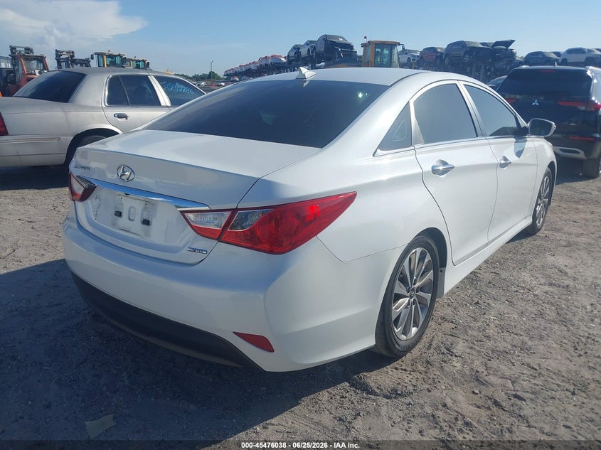 2014 Hyundai Sonata VIN 5NPEC4AC4EH815602 IAAI salvage auction — SIDE, Salvage Title, sold $625 on 2026-07-28 (photo 4)