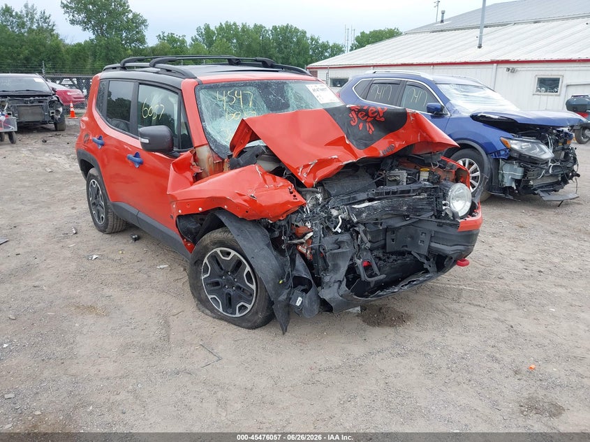 2017 Jeep Renegade VIN ZACCJBCB9HPF75111 IAAI salvage auction — FRONT & REAR, Salvage (Iowa), sold $325 on 2026-07-29 (photo 1)