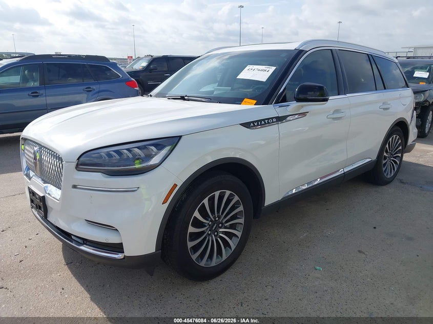 2024 Lincoln Aviator VIN 5LM5J6WC1RGL09657 IAAI salvage auction — REAR END, Original (Texas), sold $11,650 on 2026-10-09 (photo 2)
