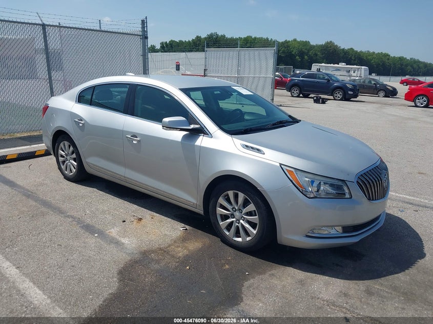 2015 Buick Lacrosse VIN 1G4GB5GR4FF207034 IAAI salvage auction — LEFT SIDE, Clear (Indiana), sold $1,300 on 2026-07-25 (photo 1)