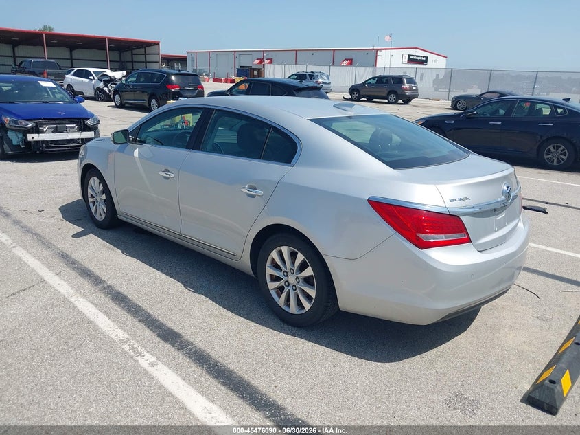 2015 Buick Lacrosse VIN 1G4GB5GR4FF207034 IAAI salvage auction — LEFT SIDE, Clear (Indiana), sold $1,300 on 2026-07-25 (photo 3)