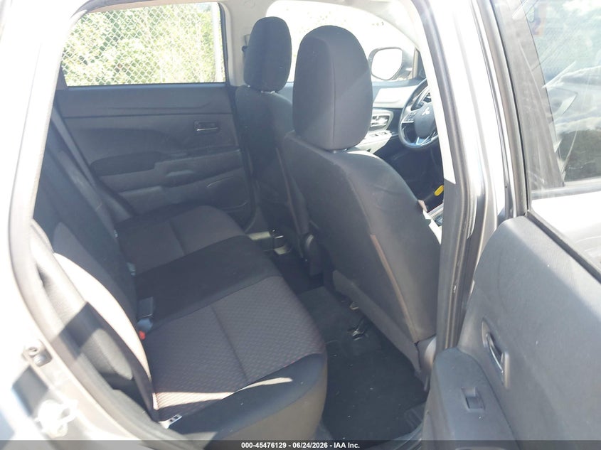 2019 Mitsubishi Outlander VIN JA4AP3AU7KU024059 IAAI salvage auction — RIGHT SIDE, Salvage (Pennsylvania), sold $3,950 on 2026-07-14 (photo 8)