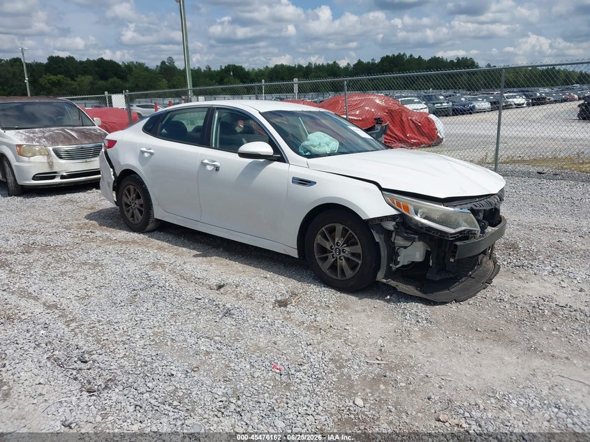 2016 Kia Optima VIN 5XXGT4L10GG011686 IAAI salvage auction — FRONT & REAR, Salvage Title, sold $800 on 2026-07-16 (photo 1)