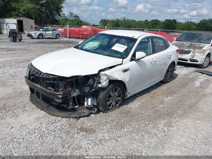 2016 Kia Optima VIN 5XXGT4L10GG011686 IAAI salvage auction — FRONT & REAR, Salvage Title, sold $800 on 2026-07-16 (photo 2)
