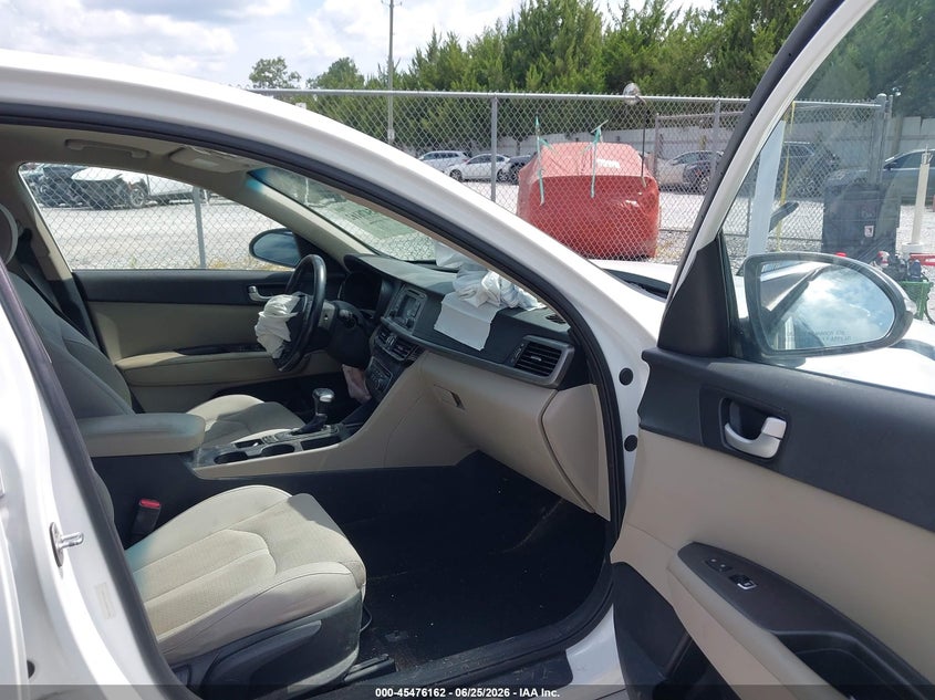 2016 Kia Optima VIN 5XXGT4L10GG011686 IAAI salvage auction — FRONT & REAR, Salvage Title, sold $800 on 2026-07-16 (photo 5)
