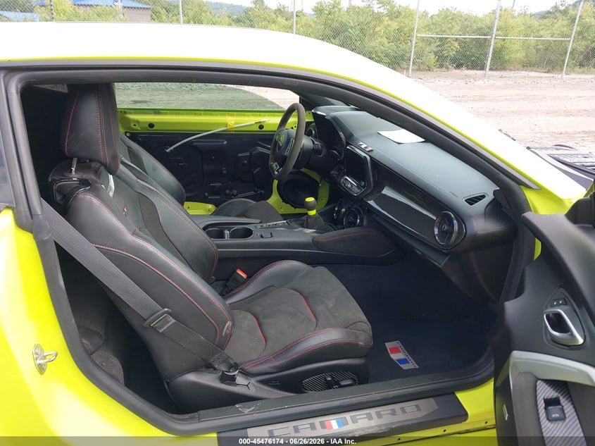 2019 Chevrolet Camaro VIN 1G1FJ1R69K0156652 IAAI salvage auction — FRONT END, Salvage Title, sold $25,250 on 2026-07-30 (photo 5)