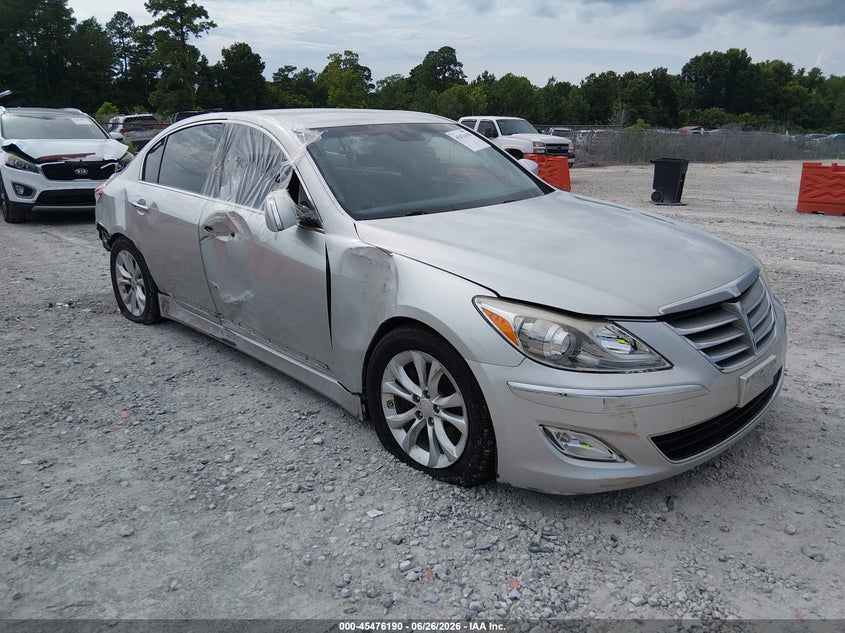 2012 Hyundai Genesis VIN KMHGC4DD0CU158311 IAAI salvage auction — RIGHT SIDE, Salvage (North Carolina), sold $825 on 2026-07-28 (photo 1)