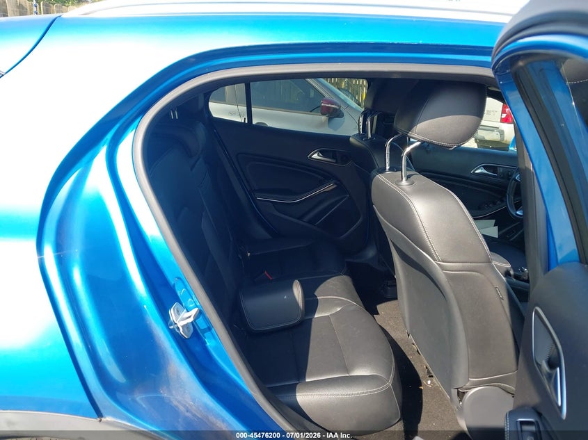2017 Mercedes-benz Gla-klasse VIN WDCTG4EB1HJ295216 IAAI salvage auction — RIGHT FRONT, Salvage (Virginia), sold $3,050 on 2026-07-20 (photo 8)