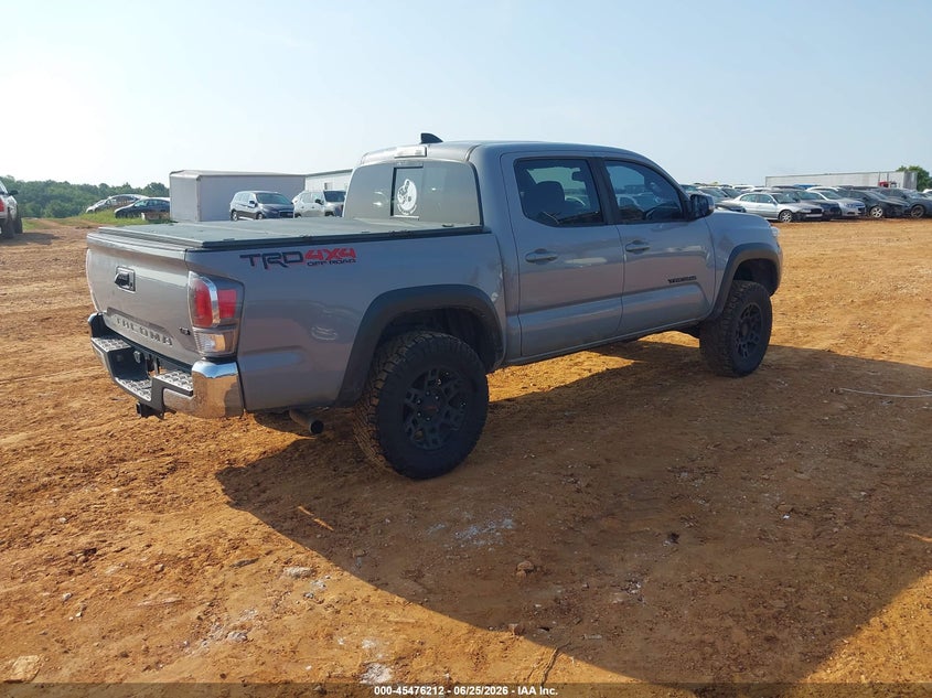 2020 Toyota Tacoma VIN 3TMCZ5AN4LM316173 IAAI salvage auction — HAIL, Salvage Title, sold $12,300 on 2026-07-31 (photo 4)