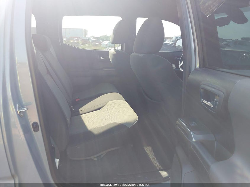 2020 Toyota Tacoma VIN 3TMCZ5AN4LM316173 IAAI salvage auction — HAIL, Salvage Title, sold $13,700 on 2026-07-31 (photo 8)