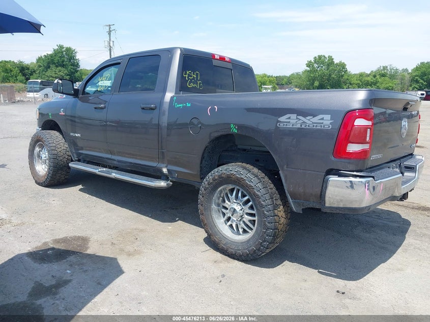 2022 Ram 2500 VIN 3C6UR5DL2NG128887 IAAI salvage auction — RIGHT FRONT, Salvage Title, sold $11,700 on 2026-07-28 (photo 3)