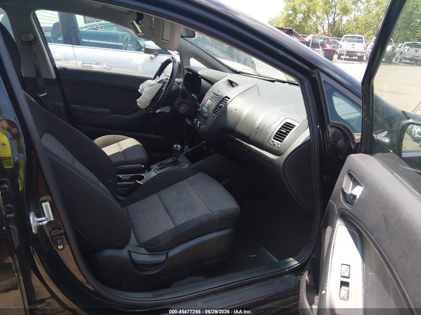 2015 Kia Forte VIN KNAFX4A8XF5342968 IAAI salvage auction — FRONT END, Salvage Title, sold $675 on 2026-07-21 (photo 5)
